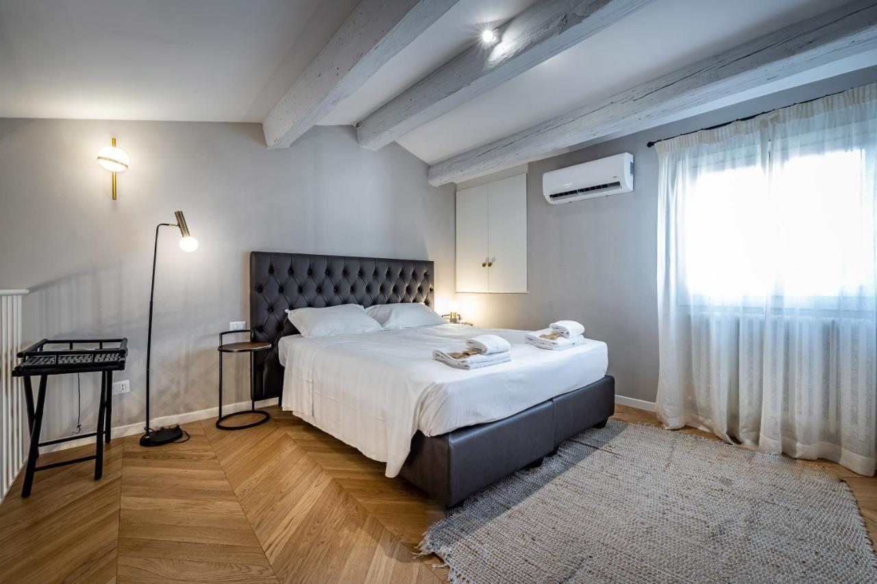 Hs4U Ricasoli Luxury apartment near Duomo N. 3 Florencia Exterior foto