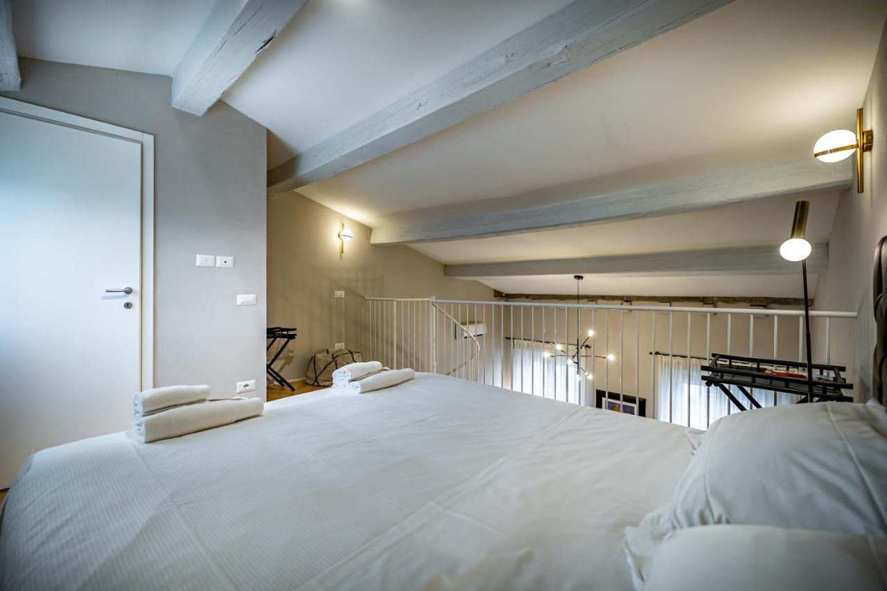 Hs4U Ricasoli Luxury apartment near Duomo N. 3 Florencia Exterior foto